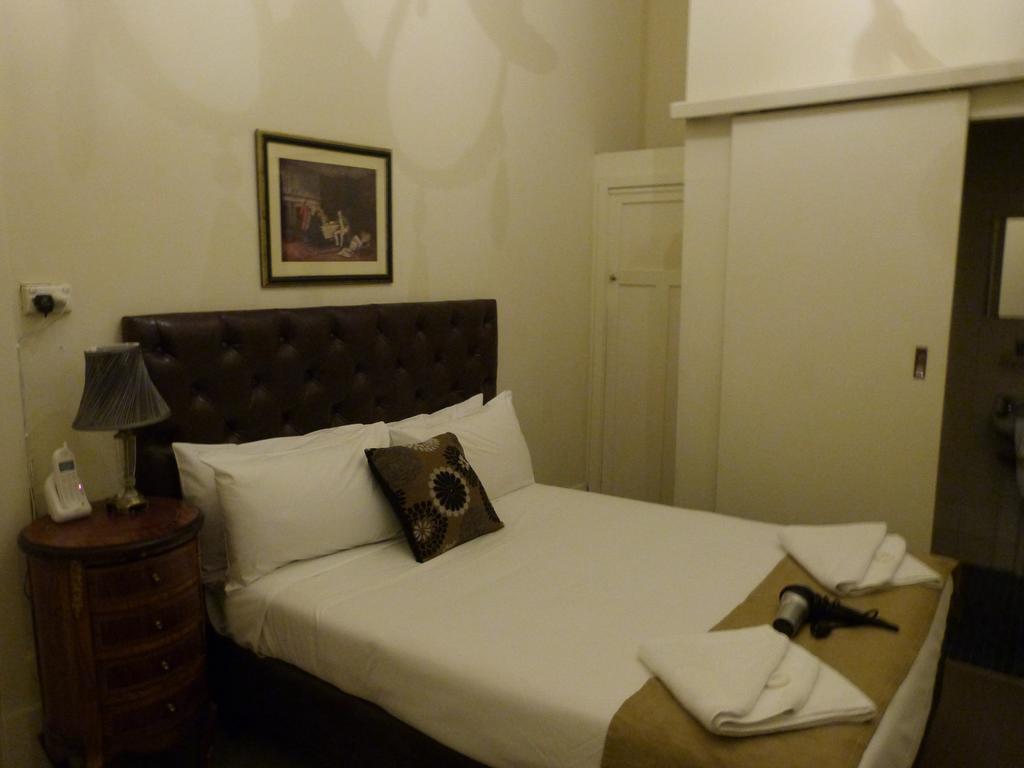 Ambassadors Hotel Аделаида Экстерьер фото